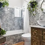 Arty Vintage Townhouse With Rooftop Shower & Sun Loungers בית נופש Olhão